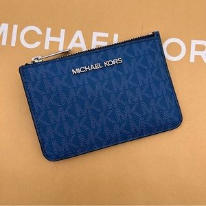 Michael Kors Small TZ Coinpouch w/ID
Leather Brown